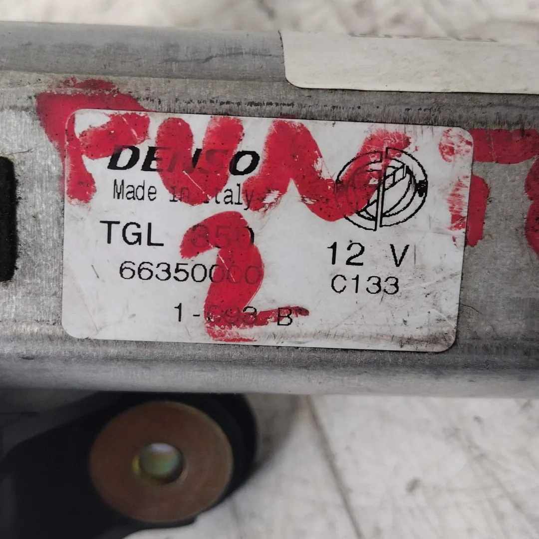 Motor limpia trasero 188A4000 46523867 de Fiat Punto (188_) 1999-2010 con 154000 km - pieza usada