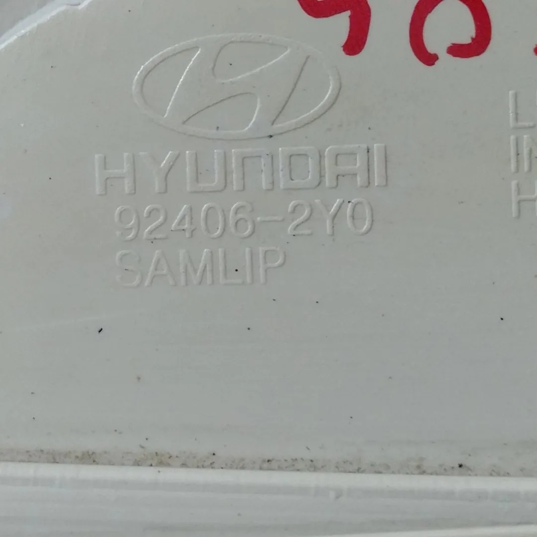 Piloto maletero derecho D4FD de Hyundai Ix35 (lm, el, elh) 2012-0 con 187000 km - pieza usada