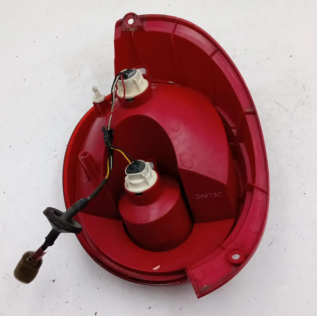 Feu hayon droit 96954017 de Chevrolet Matiz (m200, m250) 2005-2011 - pieza usada