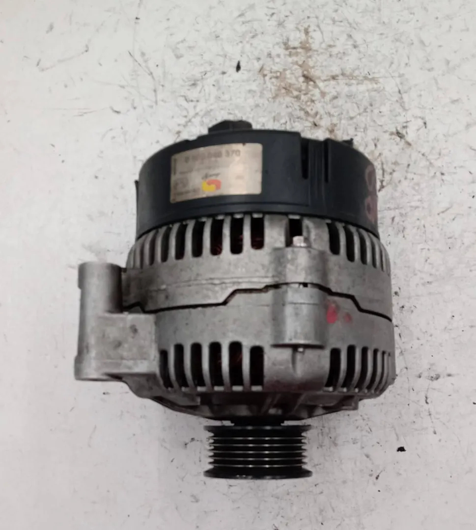 Alternatore 5003996 de Volvo 850 (854) 1991-1996 - pieza usada