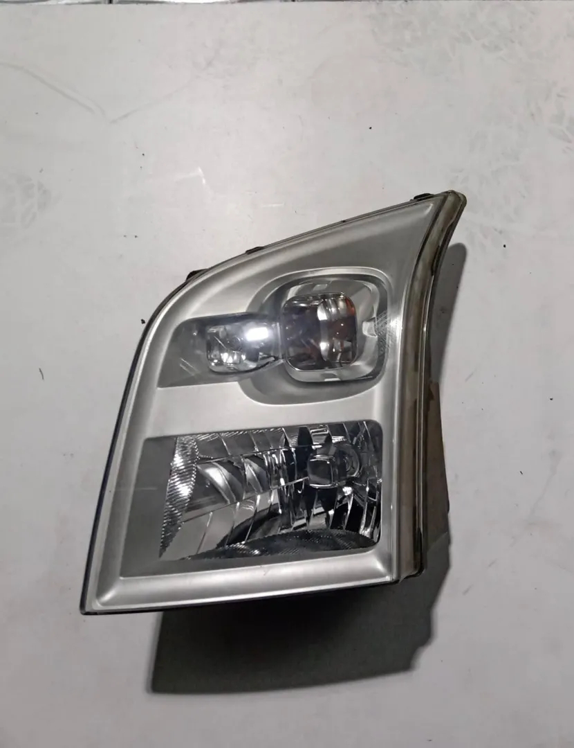 Faro anteriore sinistro 1537774 de Ford Transit autobús (fd_ _, fb_ _, fs_ _, fz_ _, fc_ _) 2006-2014