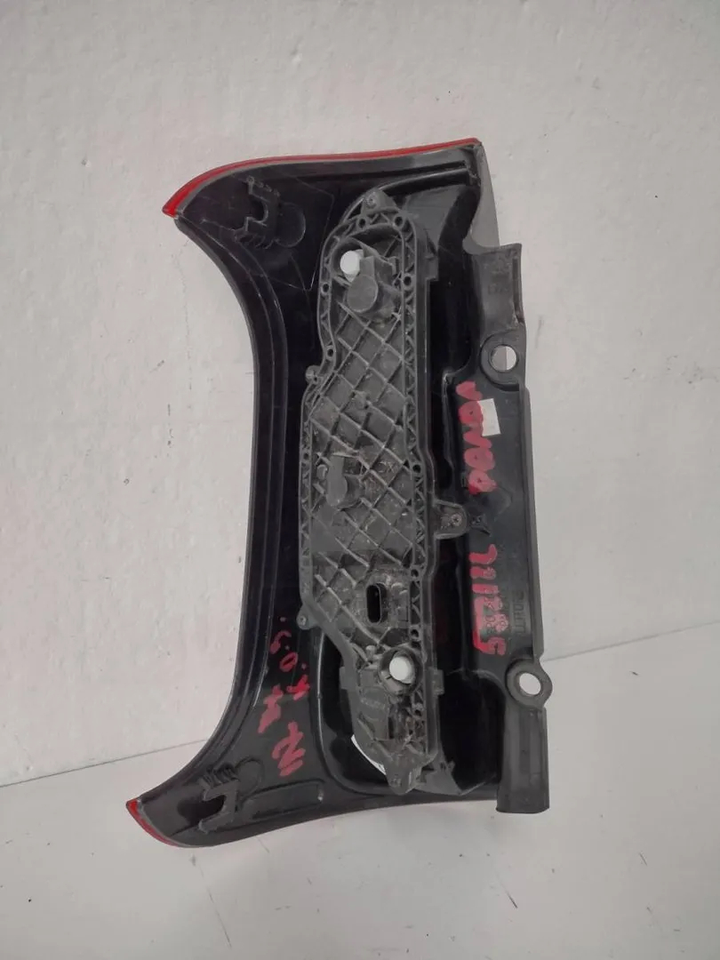 Farolim stop da mala direito 169A4000 52102350 de Fiat Panda (33) (12/11>04/17<) 0-0 - pieza usada