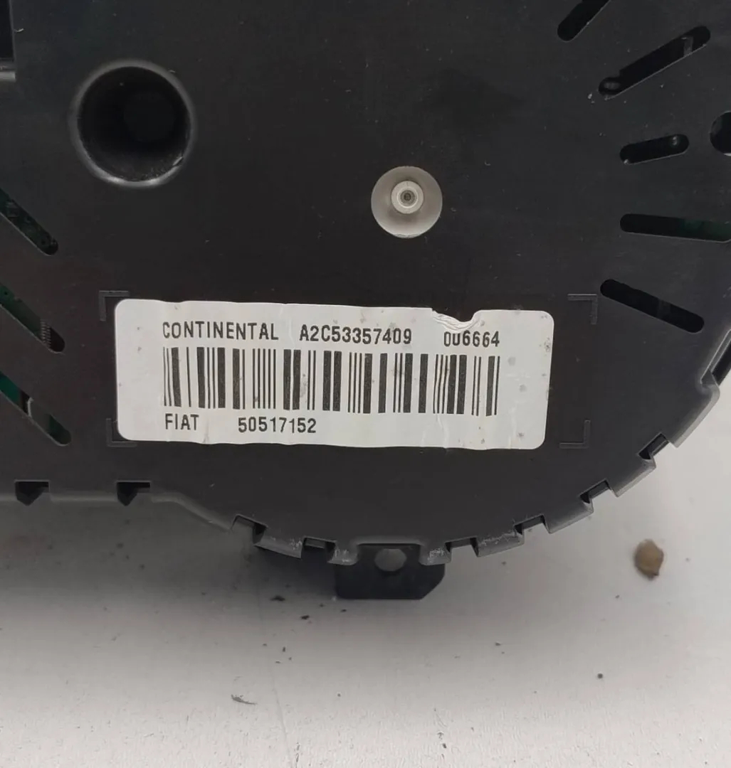 Odomètre 198A4000 de Alfa romeo Mito (955_) 2011-0 con 143000 km - pieza usada