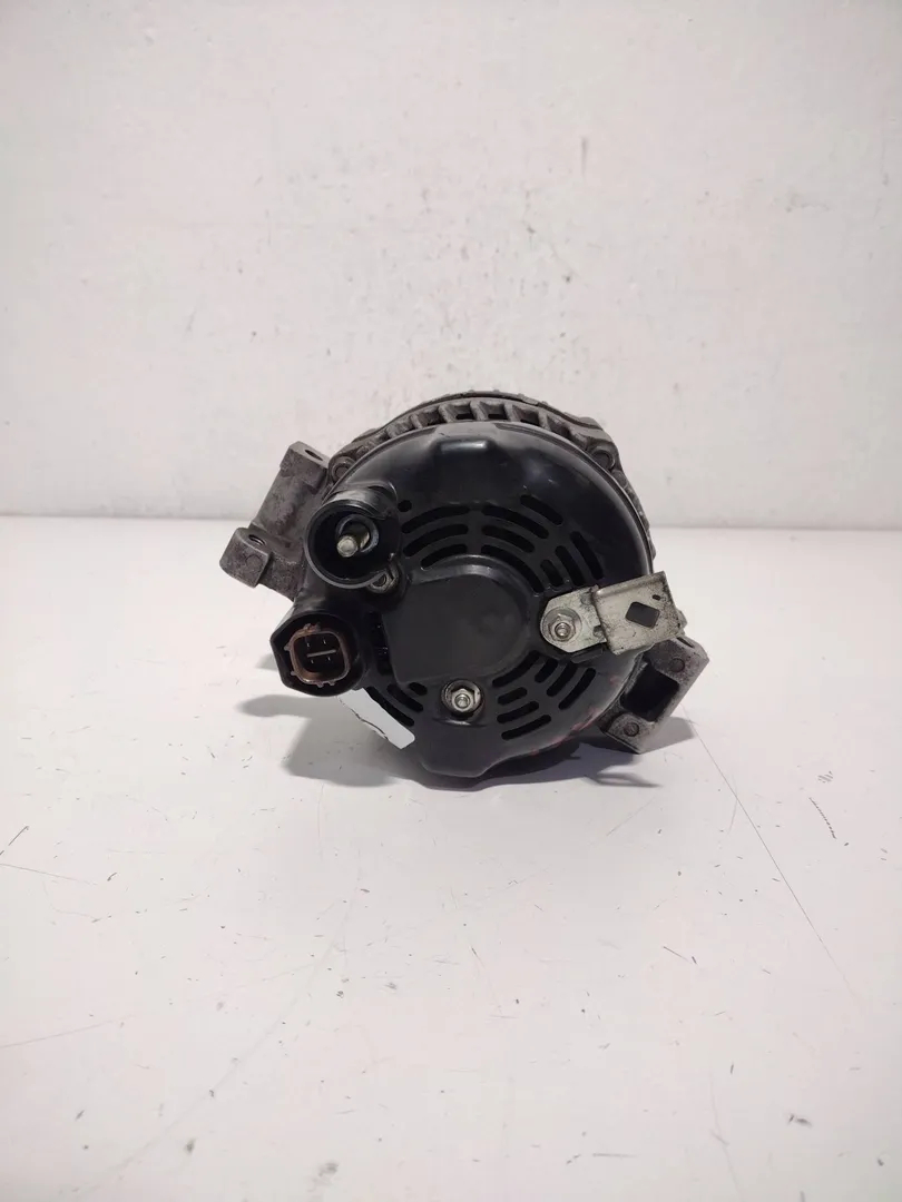 Alternador N22A1 31100RBDE02 de Honda Fr-v (be) 2005-0 - pieza usada