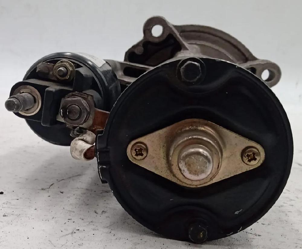 Starter motor de Peugeot 206 sw (2e/k) 2002-2009 - pieza usada