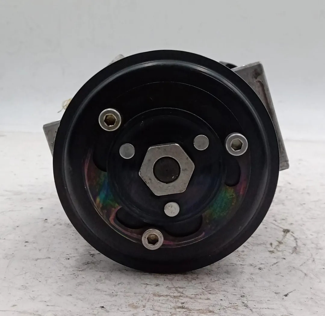 Compressor de ar condicionado B13DTC 95518238 de Opel Corsa e (x15) 2014-2019 - pieza usada