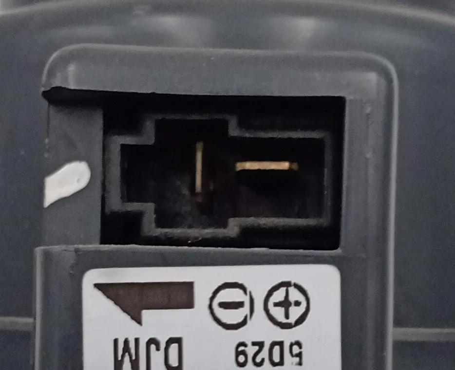 Electroventilador radiador aire acondicionado de Chevrolet Matiz (m200, m250) 2005-2011 - pieza usada