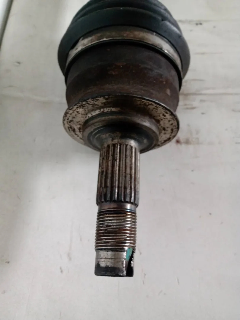 Eje delantero derecho de Fiat Panda (2q) (09/03>12/10<) 2003-2010 - pieza usada