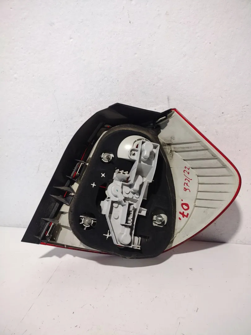 Piloto trasero izquierdo N47D20A 63217164955 de Bmw 1 (e87) 2007-2011 - pieza usada