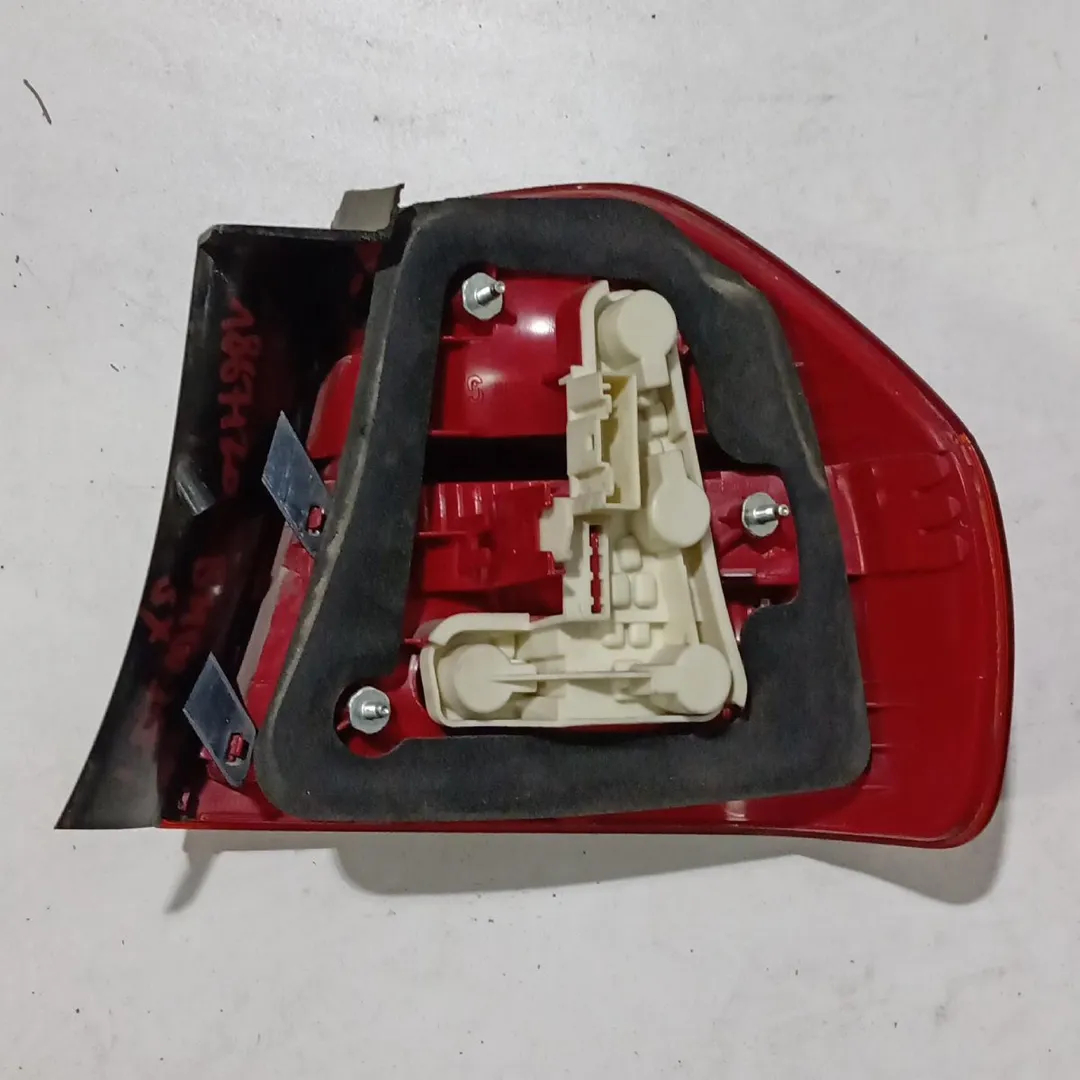 Piloto trasero izquierdo 63216937457 de Bmw 3 (e90) 2007-2010 - pieza usada