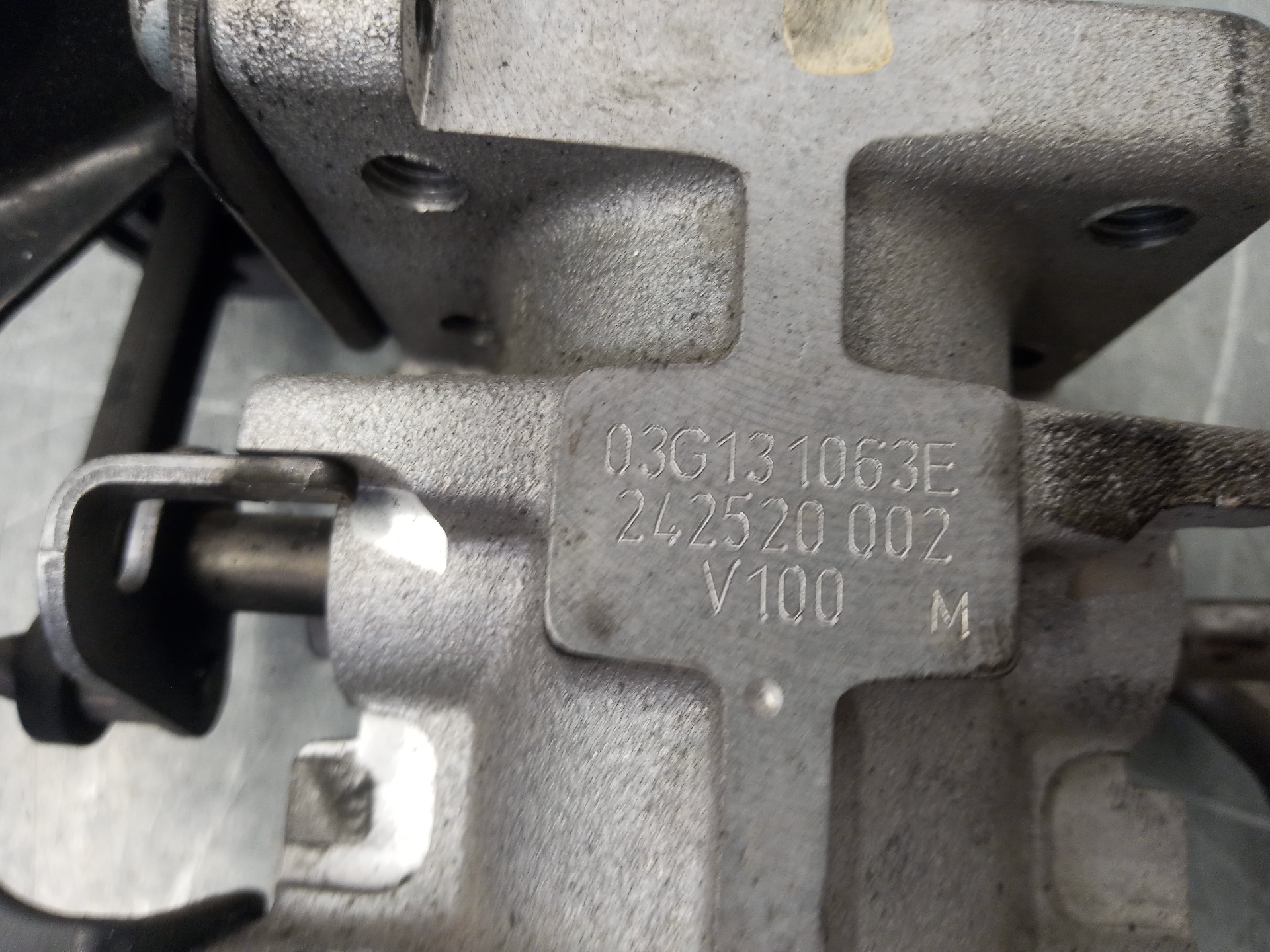 VOLKSWAGEN Golf 5 generation (2003-2009) Егр клапан 03G131063E 26376929