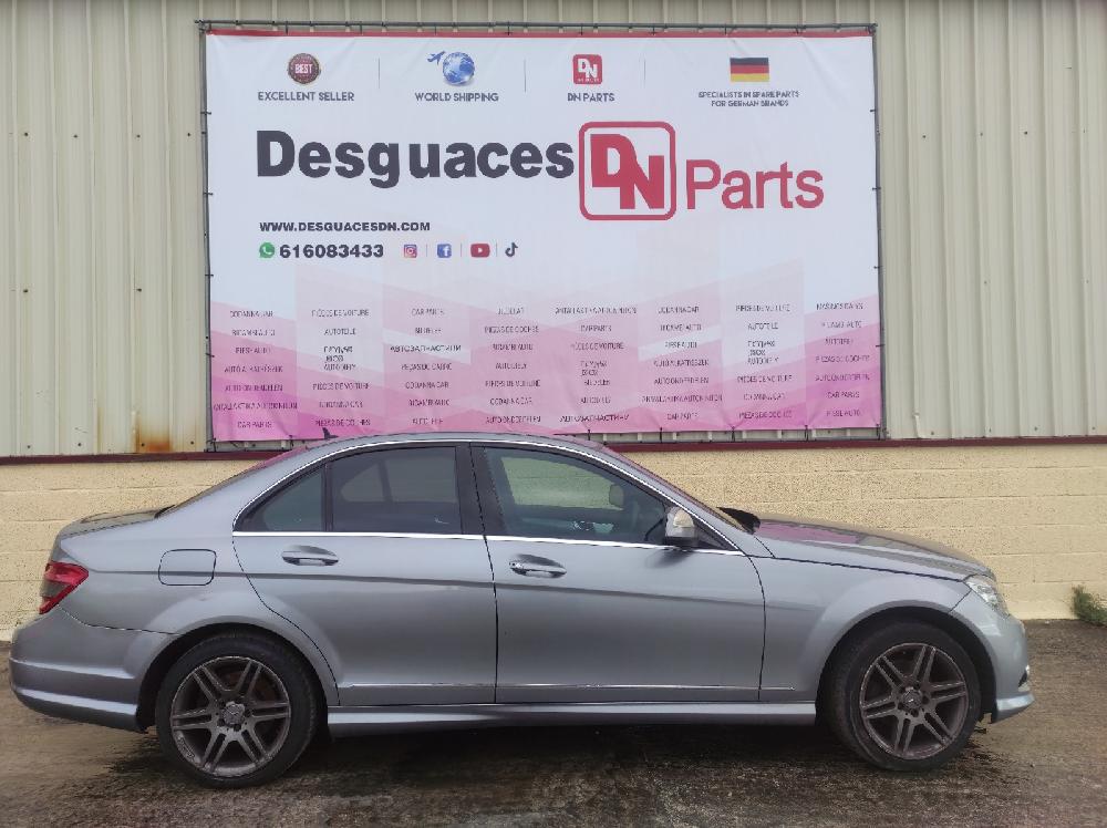 MERCEDES-BENZ C-Class W203/S203/CL203 (2000-2008) Наружная ручка передней правой двери A2047600634 26374696