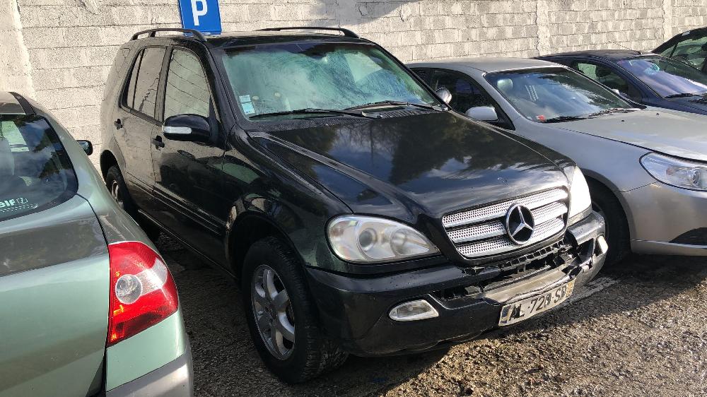 MERCEDES-BENZ M-Class W163 (1997-2005) Задня ліва дверцята A1637301505 20119765