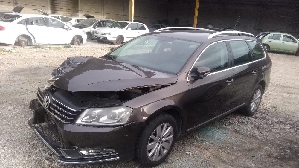 VOLKSWAGEN Passat B7 (2010-2015) Другие отделочные детали 3AF807863 21746080