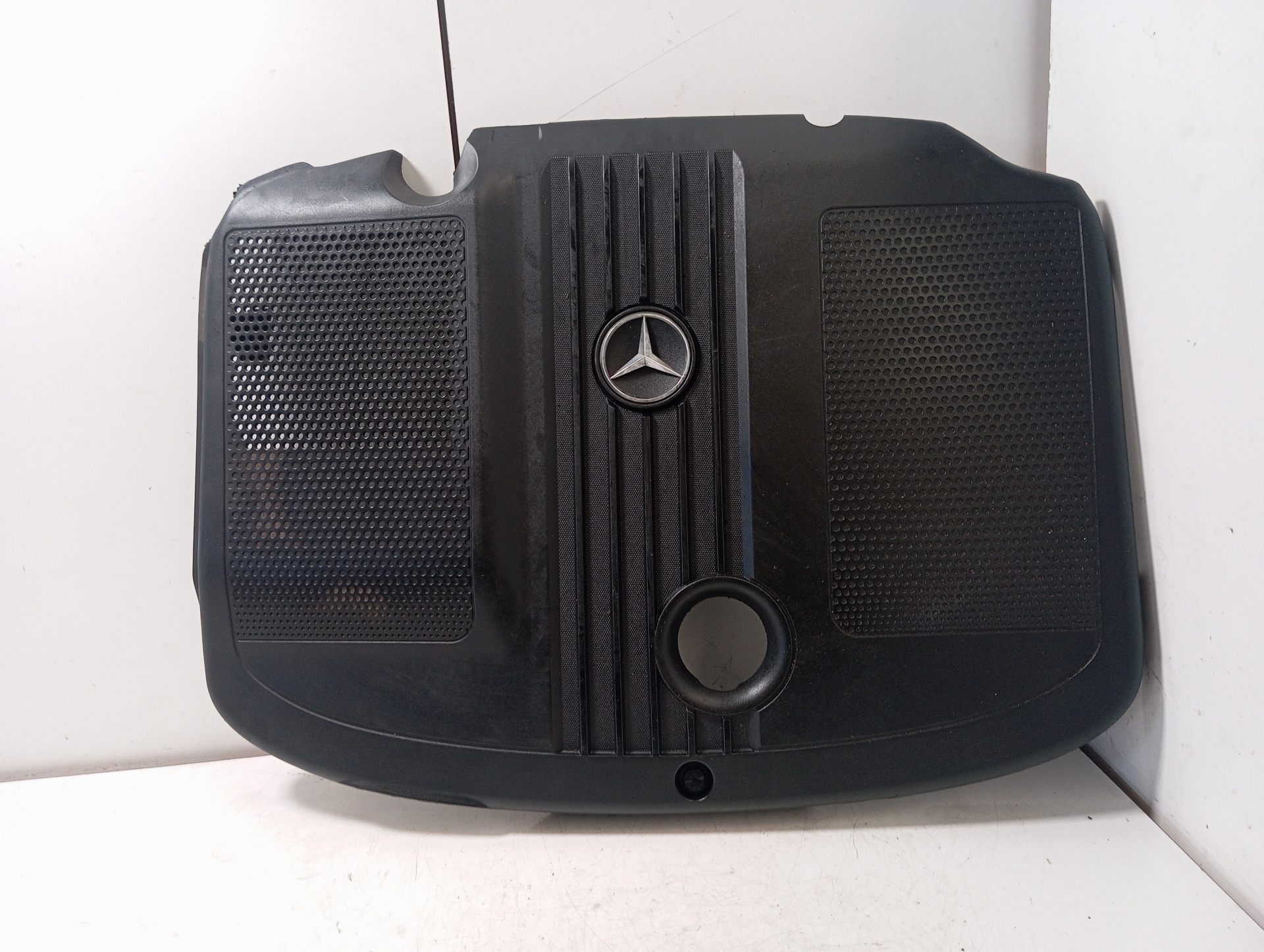 MERCEDES-BENZ C-Class W202/S202 (1993-2001) Кришка двигуна A6510101467 26374605