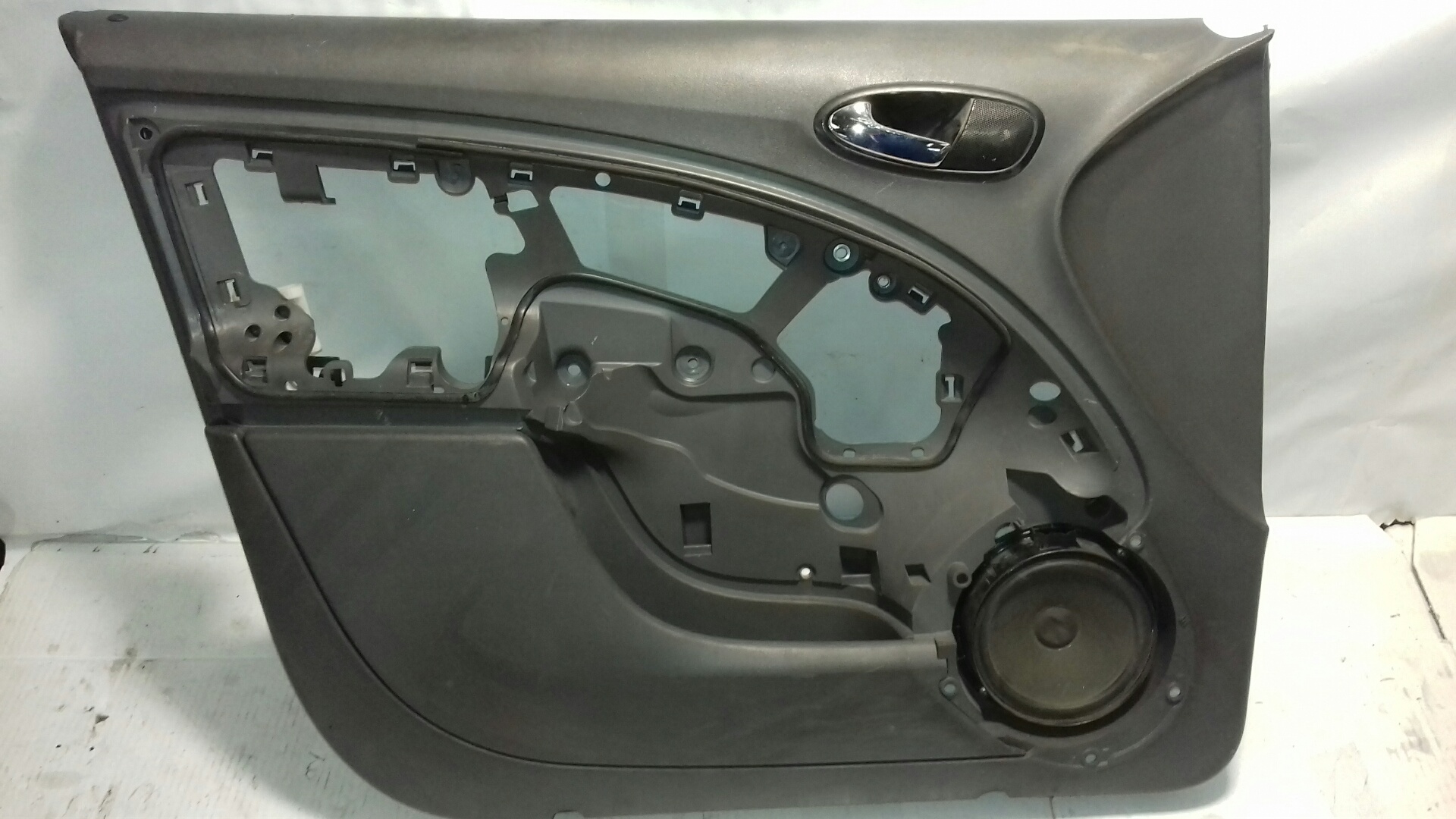 SEAT Toledo 3 generation (2004-2010) Панель передньої лівої двері 5P0867011 20096526