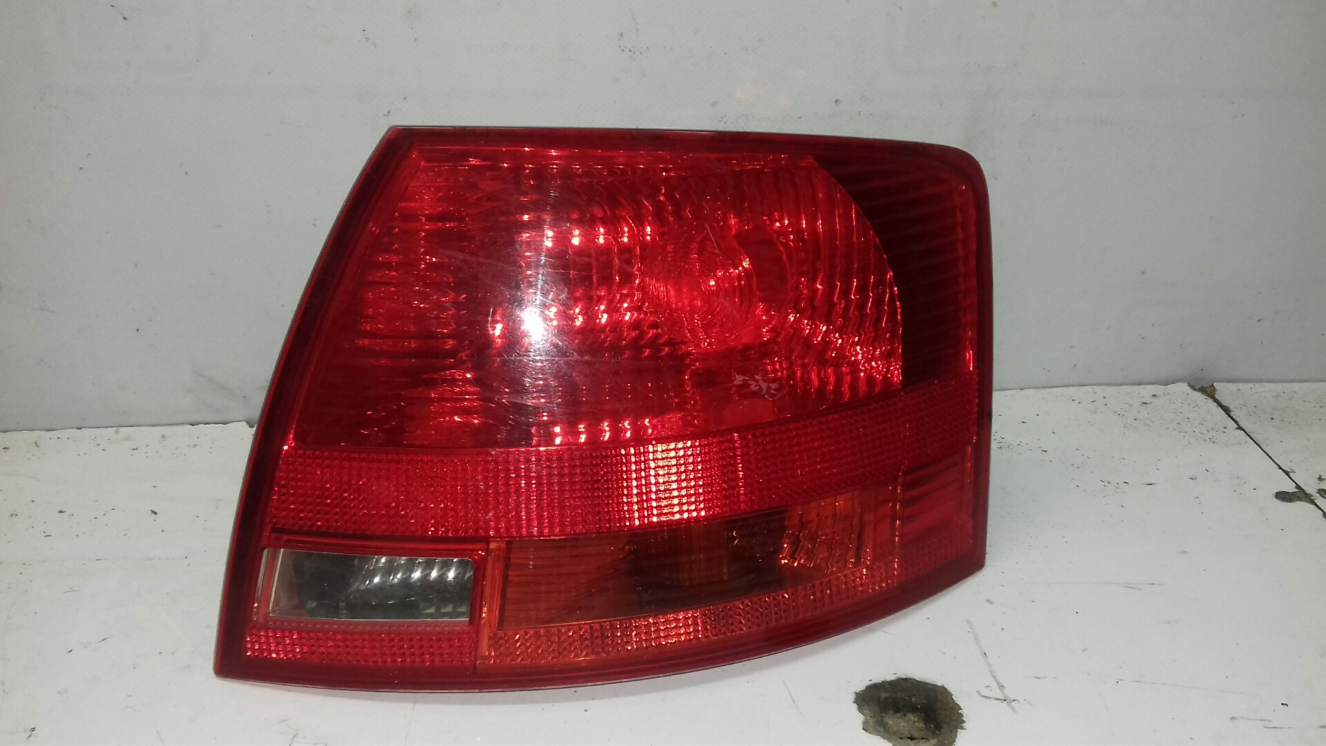 AUDI A4 B6/8E (2000-2005) Права задня фара 8E9945096E 20087882