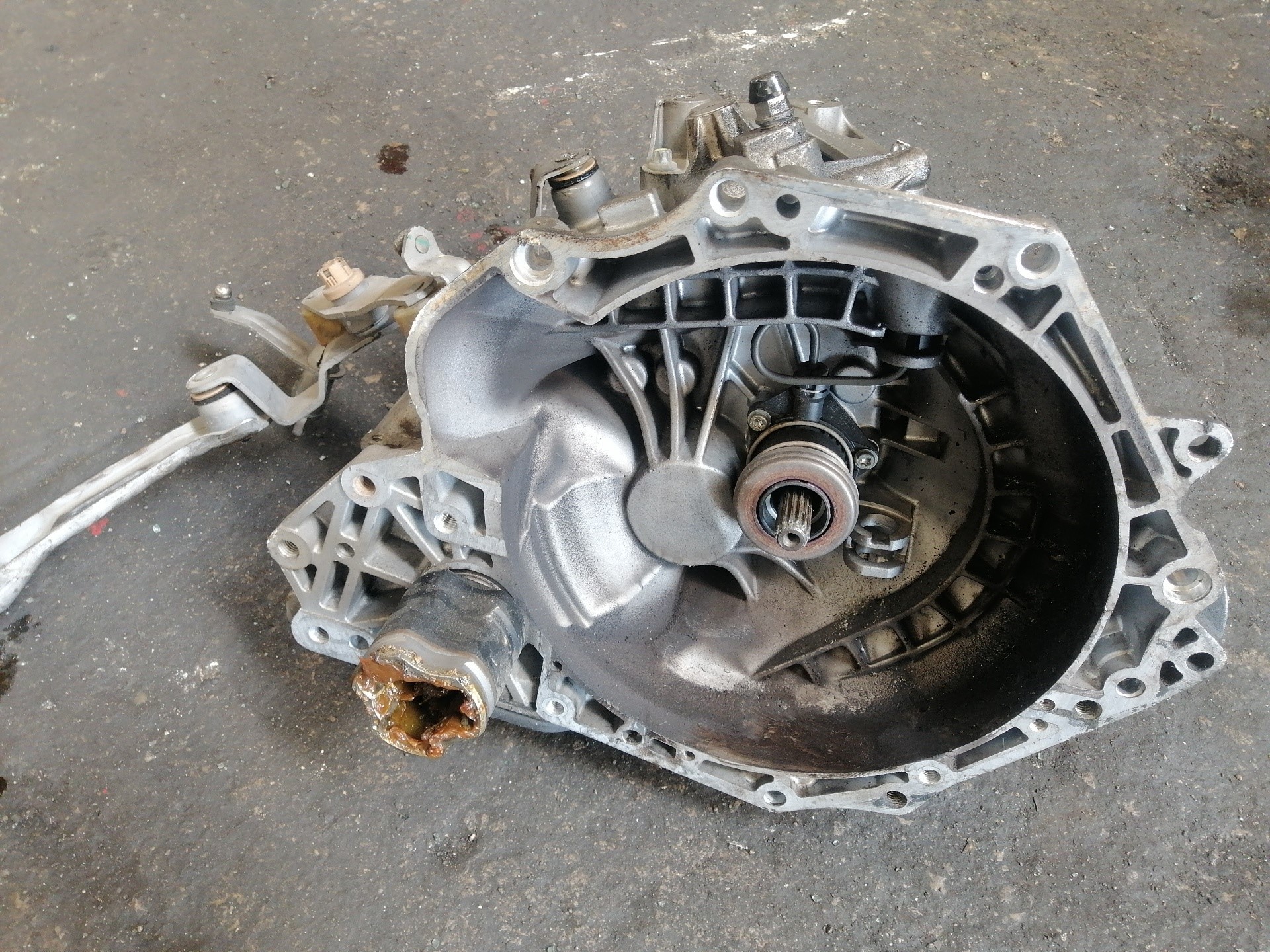 OPEL Corsa D (2006-2020) Коробка передач 55565177 26372390