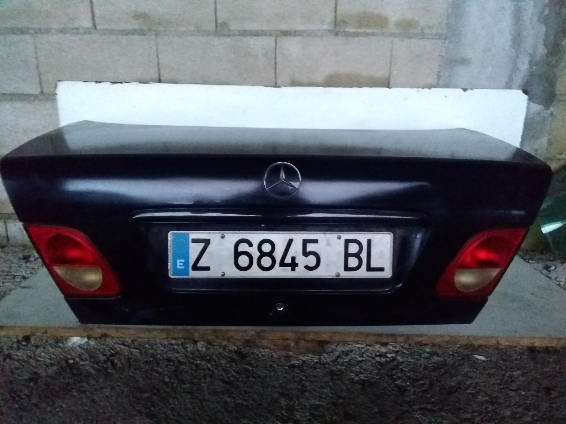 MERCEDES-BENZ E-Class W210 (1995-2002) Крышка багажника 834136 22824582