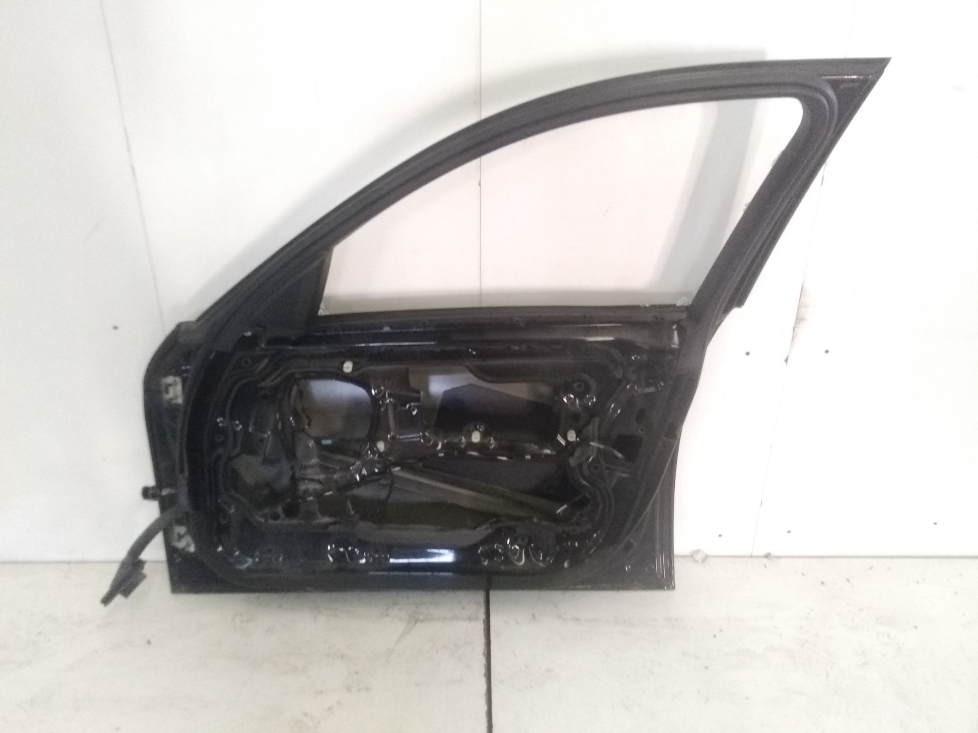 VOLKSWAGEN 3 Series E90/E91/E92/E93 (2004-2013) Права передня дверцята 41007203644 20691346