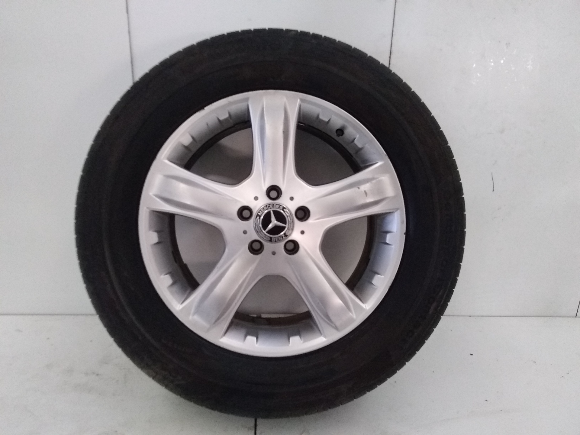 MERCEDES-BENZ M-Class W164 (2005-2011) Шина 25555R18V 20099388