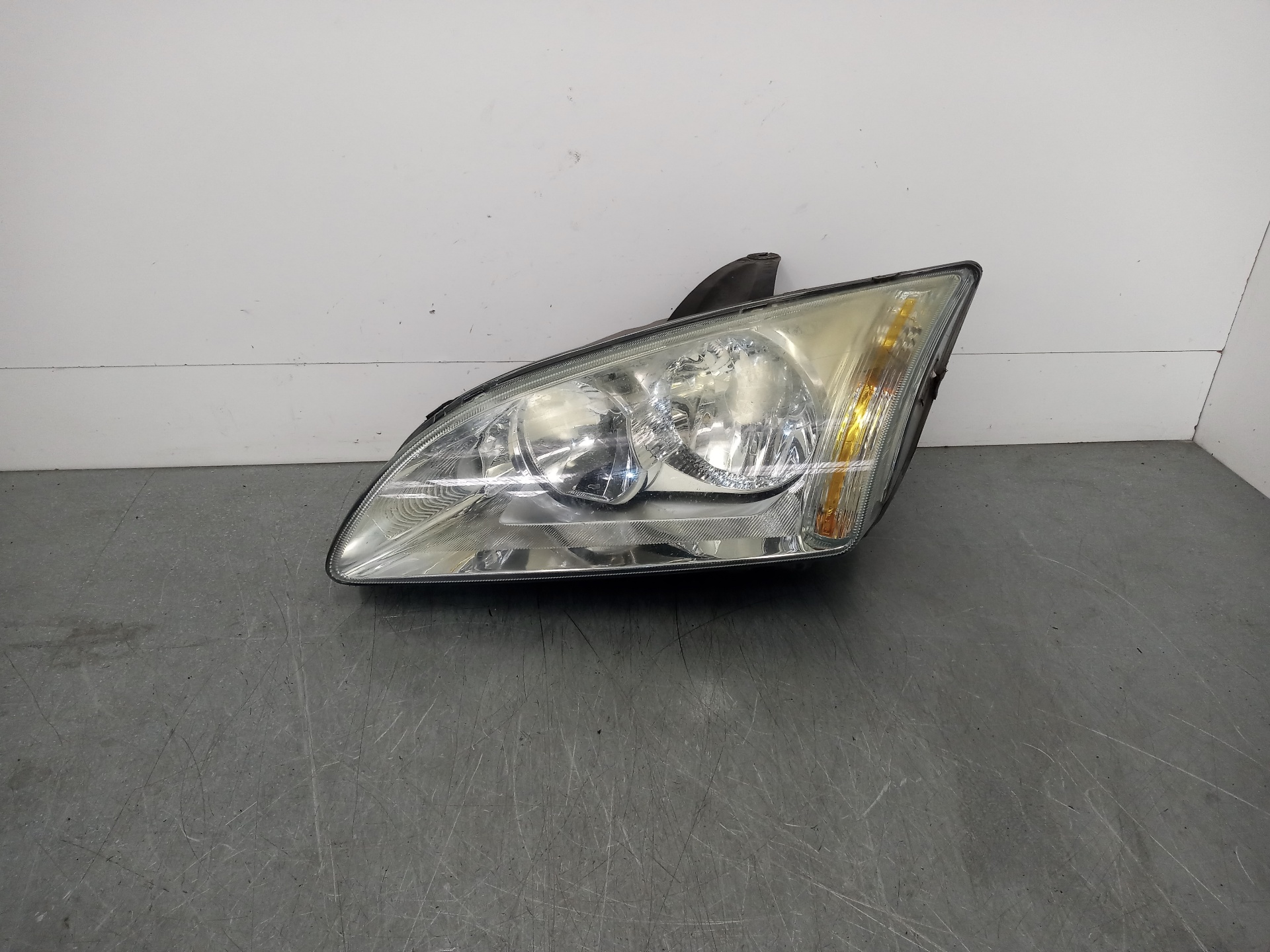 FORD Focus 2 generation (2004-2011) Фара передняя левая 4M5113K060BA 20077506