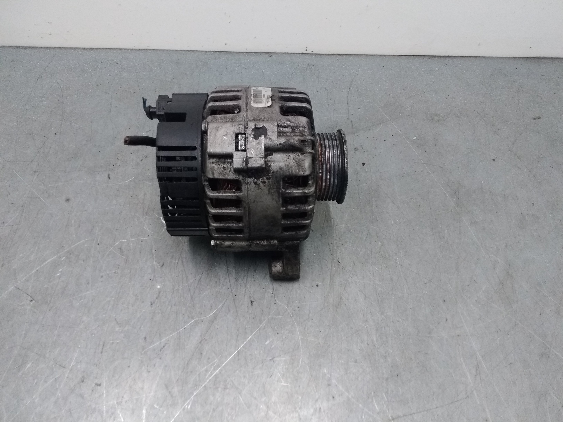 AUDI A6 C5/4B (1997-2004) Генератор SG12B025 22823799