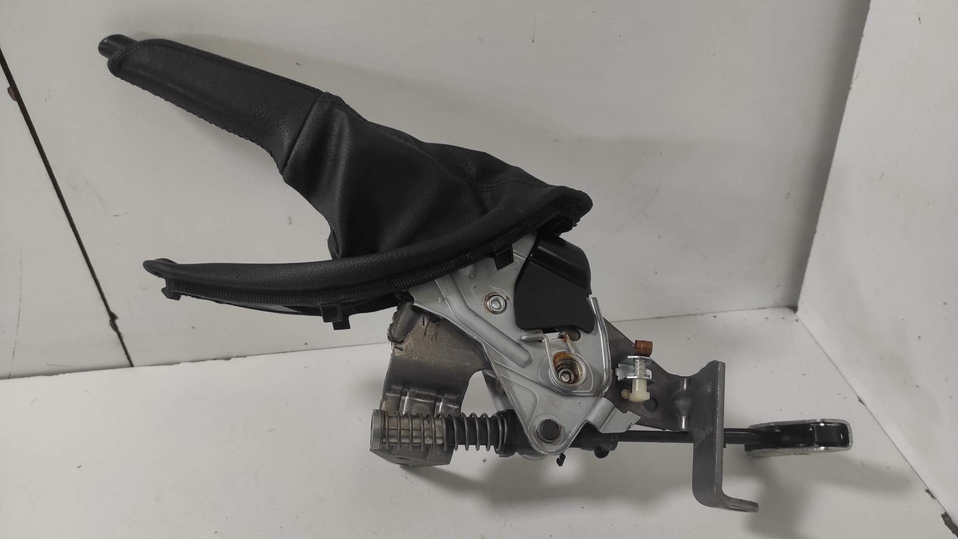 VOLKSWAGEN 3 Series E90/E91/E92/E93 (2004-2013) Pучка ручника 3440676492402 20129906