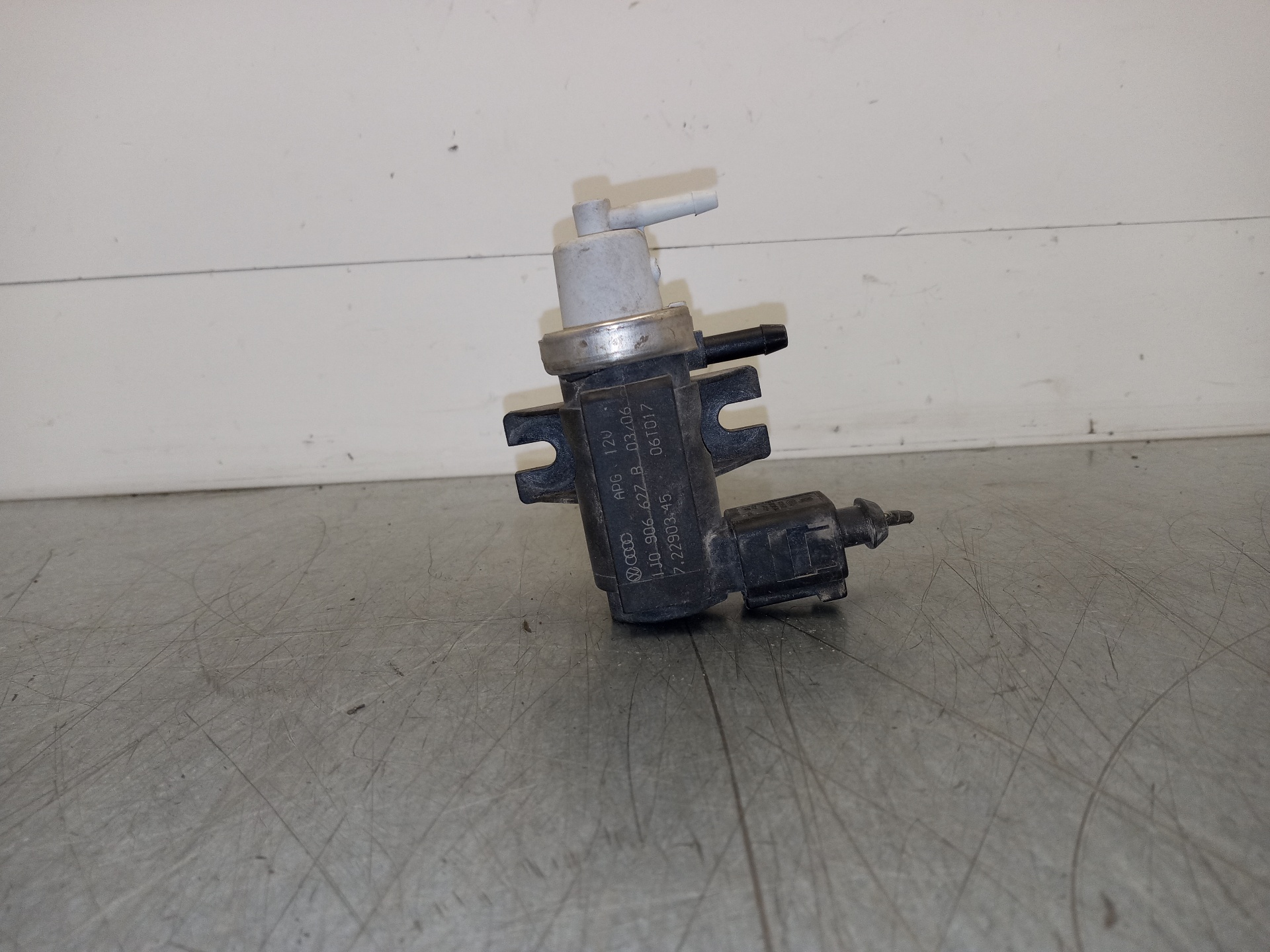 VOLKSWAGEN Golf Plus 2 generation (2009-2014) Егр клапан 1J0906627B 20070183