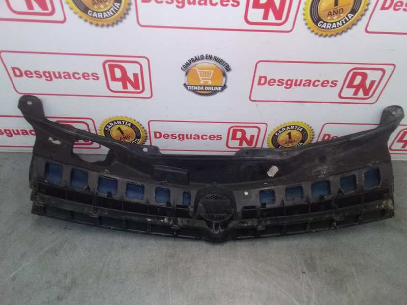 OPEL Astra J (2009-2020) Решетка радиатора 13108463 20022345