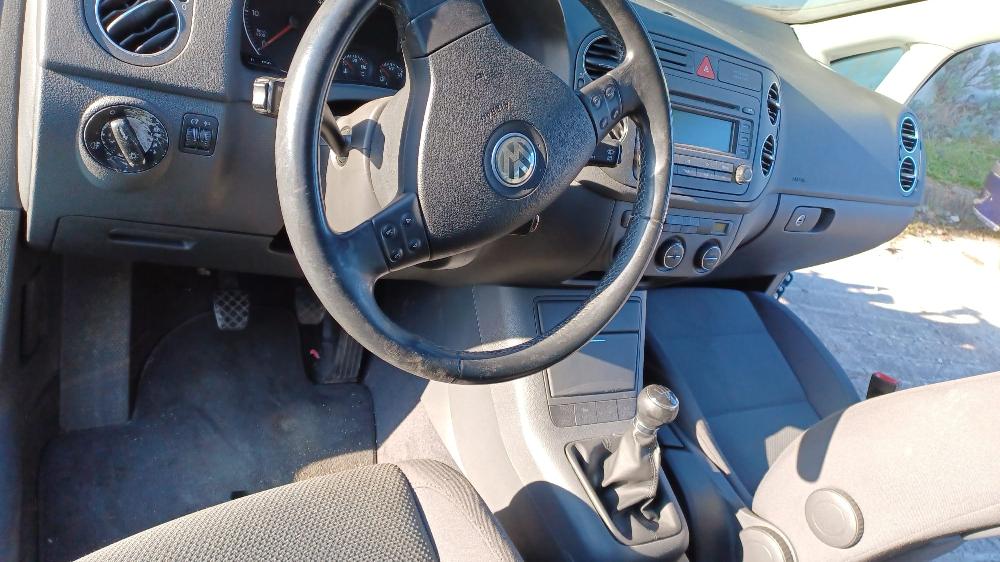 VOLKSWAGEN Golf Plus 2 generation (2009-2014) Задній лівий ремінь безпеки 5M0857805 22820002