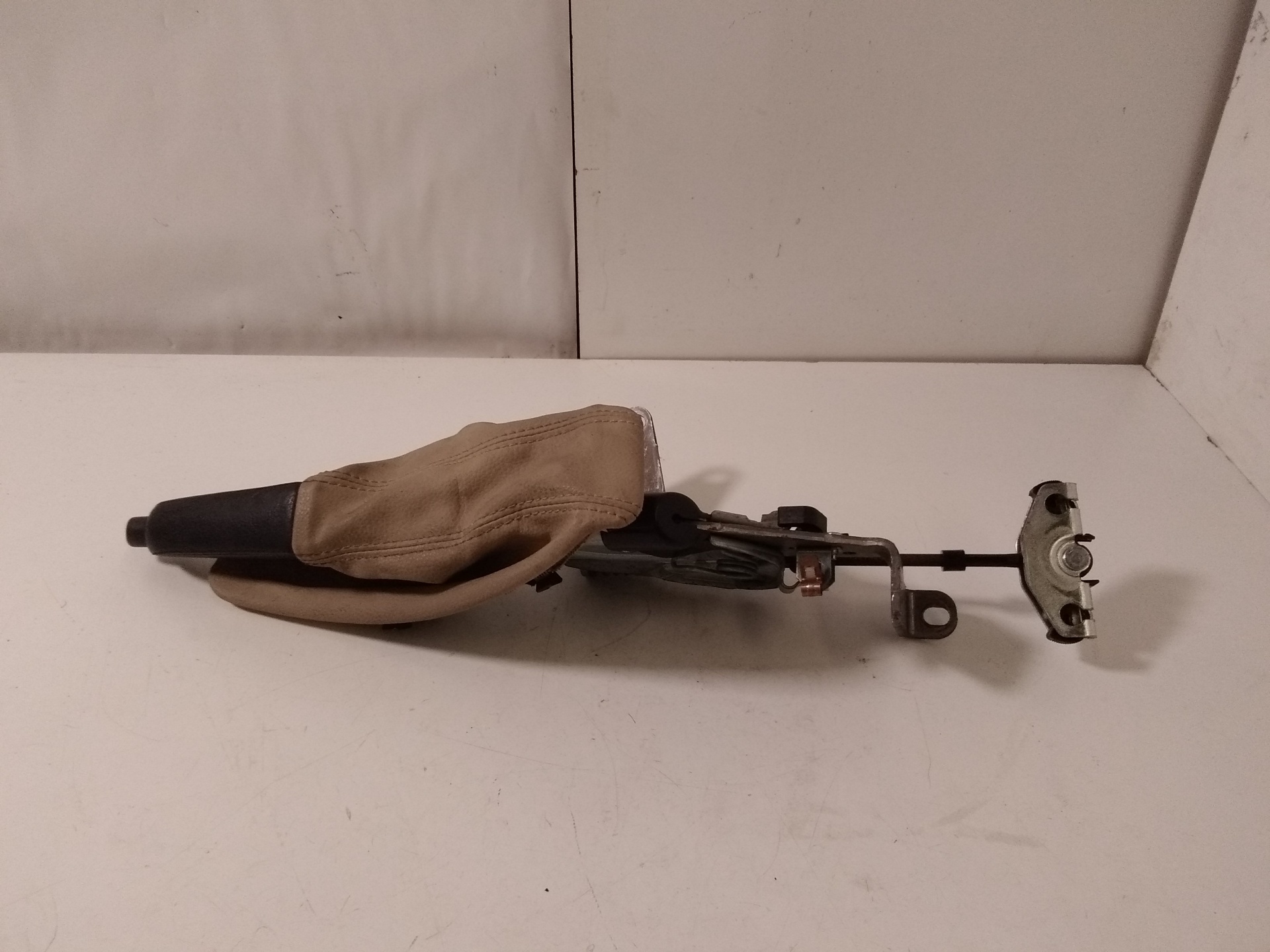 VOLKSWAGEN 3 Series E90/E91/E92/E93 (2004-2013) Pучка ручника 3440676492402 20106026