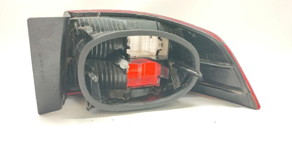 Rear lamp lh F9Q750 8200002473 de Renault Laguna ii (bg0/1_) 2001-2007 120 CV con 271258 km - pieza usada