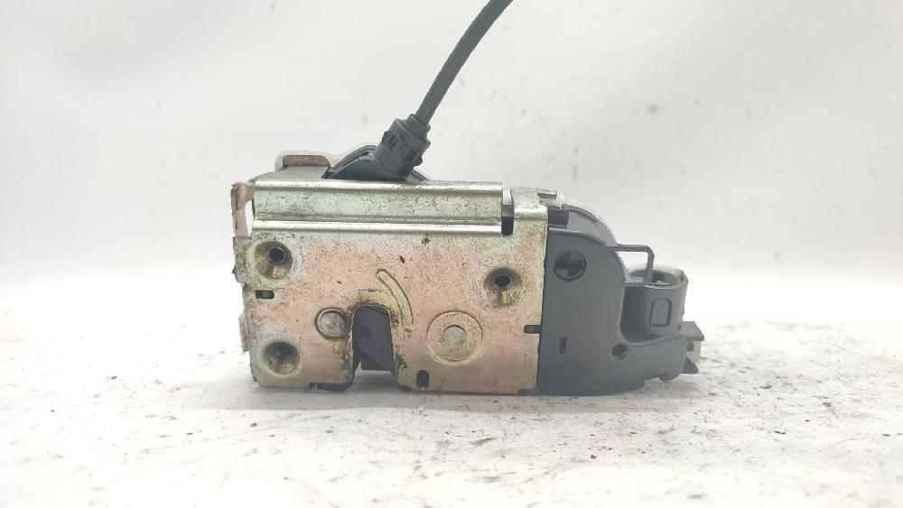 Fecho da porta frente esquerda HFX 46982980 de Citroen C3 i (fc_, fn_) 2002-0 60 CV - pieza usada