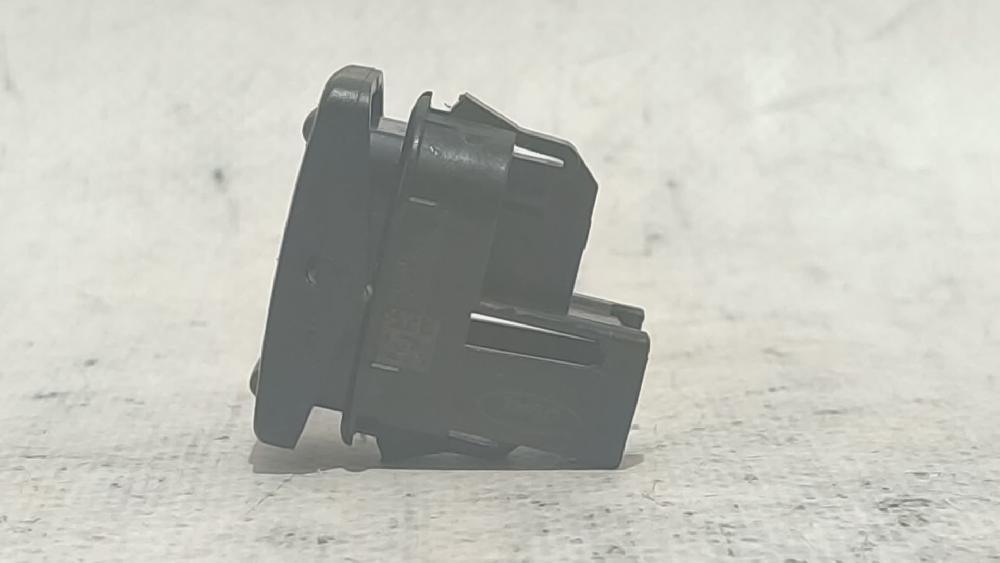 Comando do vidro tras direito QYBA 1428969 de Ford Mondeo iv turnier (ba7) 2009-2015 125 CV con 355642 km - pieza usada