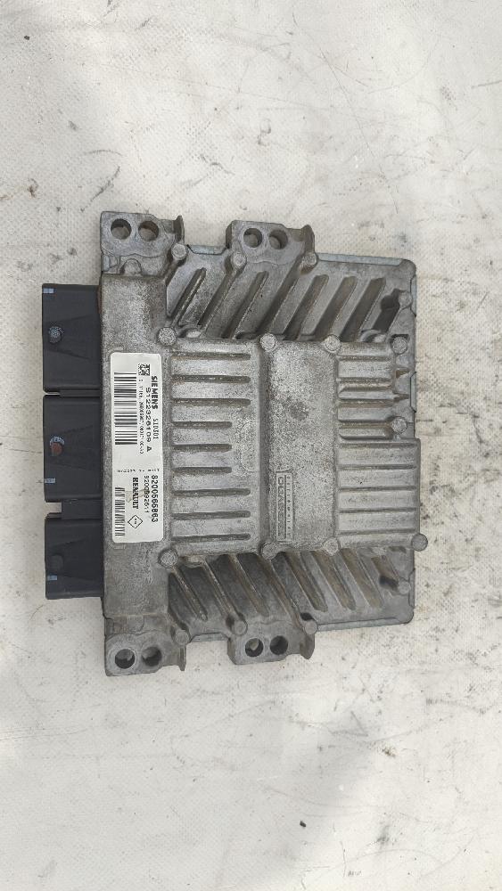 Motorsteuergerät K9K 8200565863 de Renault Megane ii berlina 5p 2002-2009 106 CV con 159783 km - pieza usada