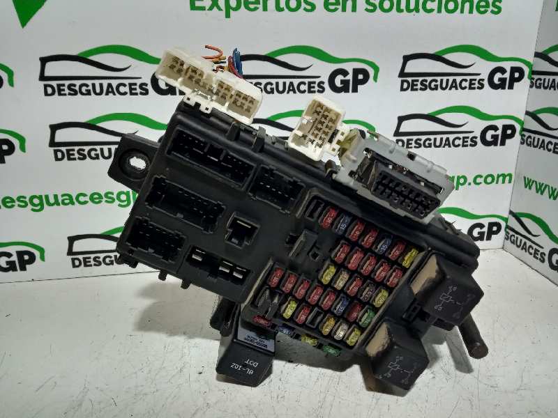 Caja de relés / fusibles D4EA 9540026500 de Hyundai Santa fé i (sm) 2001-2006 113 CV - pieza usada