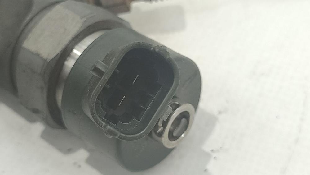 Inyector F9Q 8200238528 de Renault Scénic i monospace (ja0/1_, fa0_) 1999-2003 102 CV con 243808 km - pieza usada