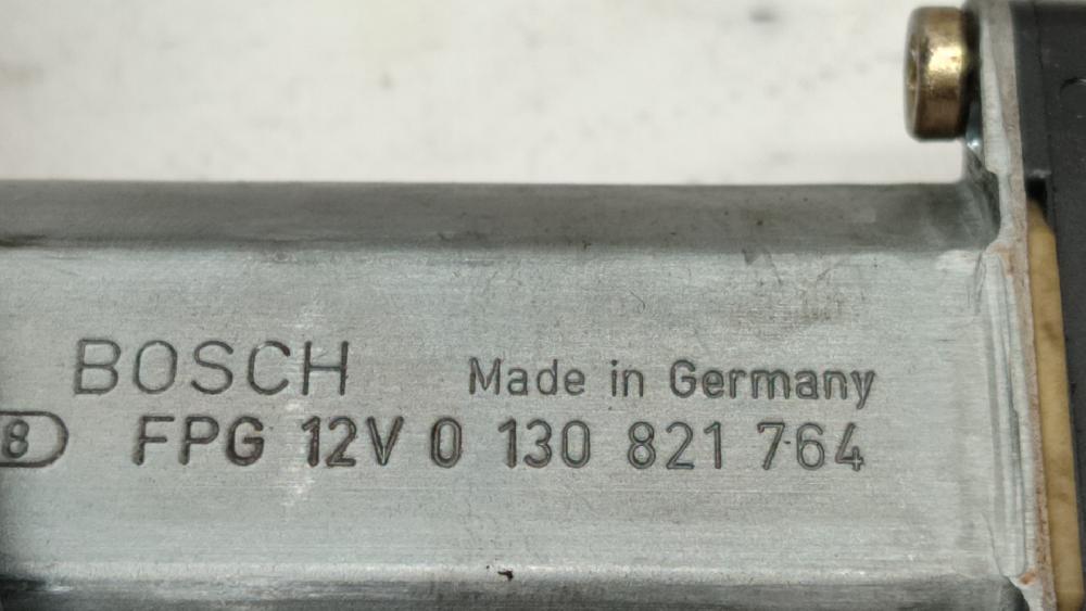 Fensterheber vorne rechts AWX 0130821764 de Audi A4 b6 (8e2) 2000-2004 con 184643 km - pieza usada