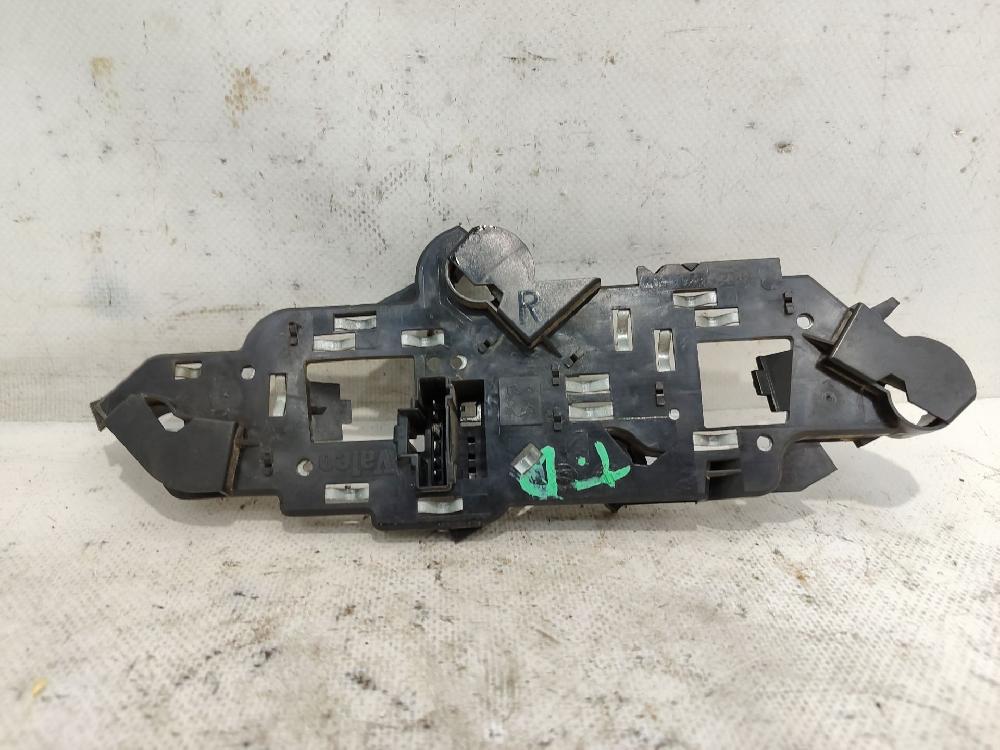 Portalámparas RHY 89022860507 de Peugeot 307 (3a/c) 2004-2009 90 CV con 146987 km - pieza usada