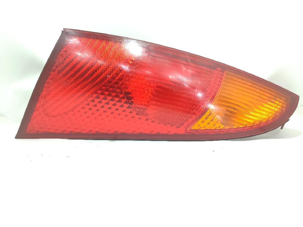 Fanale posteriore sinistro EDDC 1214223 de Ford Focus i (daw, dbw) 1998-2004 131 CV con 165487 km