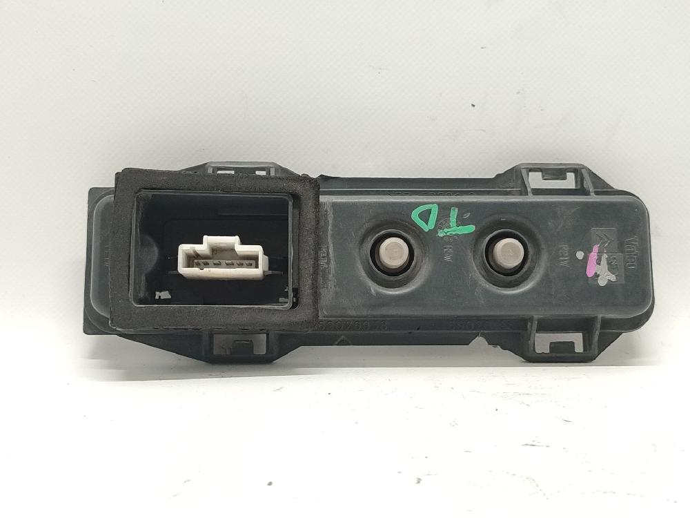 Portalámparas RHS 89026938 de Peugeot 307 break (3e) 2002-2008 107 CV con 187415 km