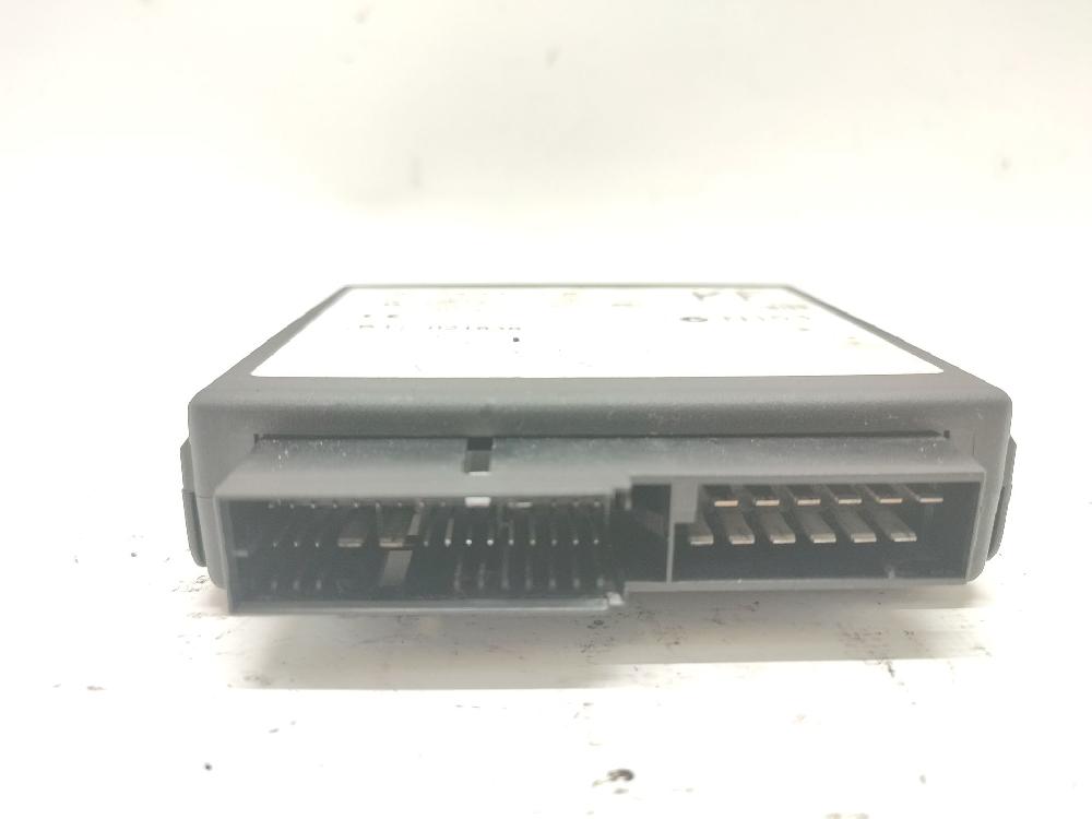 Modulo elettronico Y20DTH 24437076 de Opel Zafira a monospace (t98) 1999-2005 101 CV - pieza usada