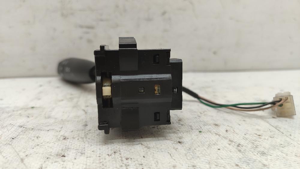 Light switch F14S3 96540683 de Daewoo Aveo / kalos sedán (t250, t255) 2005-2007 83 CV con 104201 km - pieza usada