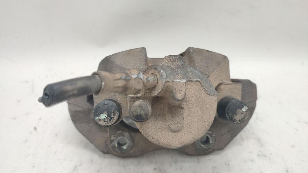 Left front brake caliper D4164T 36000484 de Volvo V50 (545) 2004-2010 110 CV con 347012 km - pieza usada