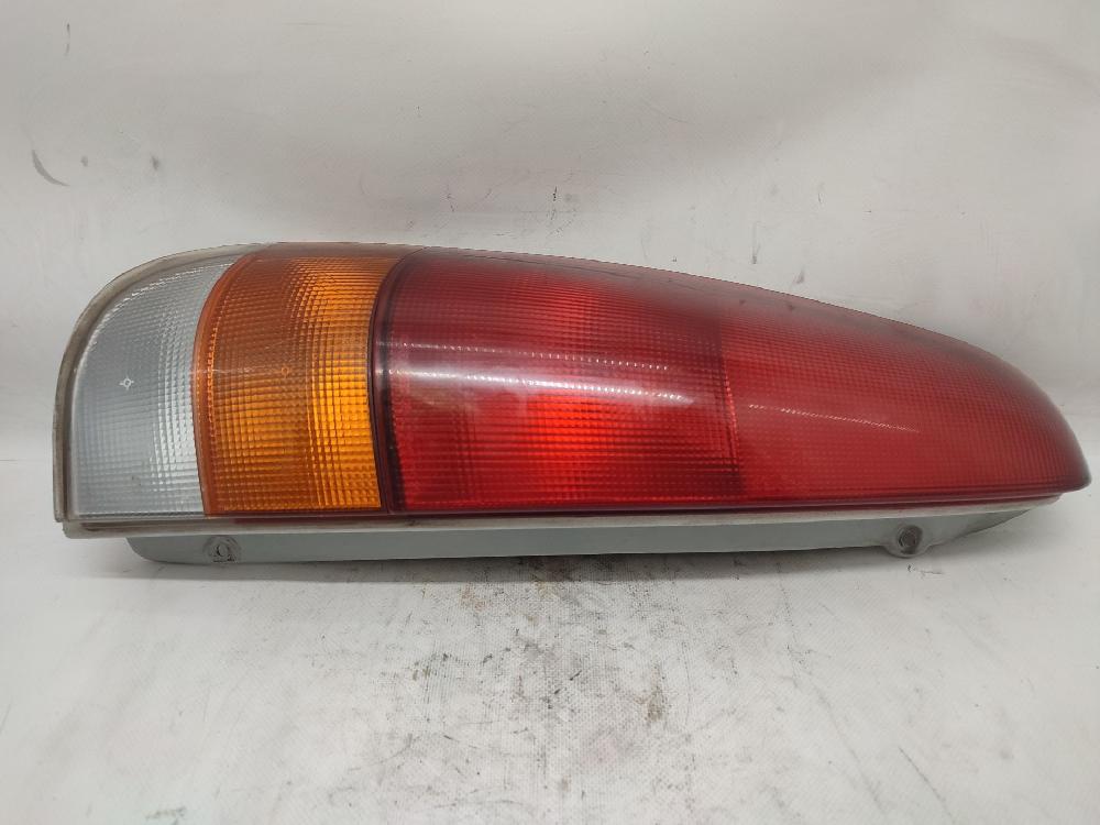 Piloto trasero izquierdo G4HC 9240105110 de Hyundai Atos (mx) 2001-2003 54 CV con 117841 km