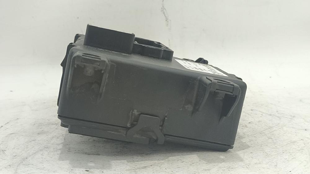 Caja de relés / fusibles Z13DTH 13142241 de Opel Corsa d (s07) 2011-2014 90 CV con 357112 km - pieza usada