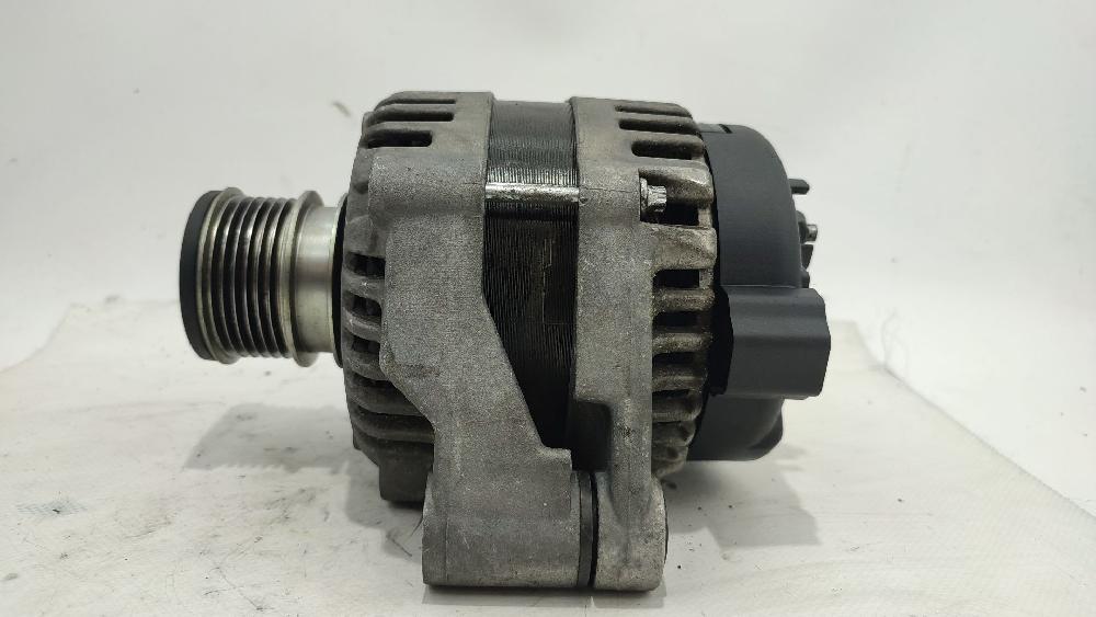 Alternador A20DTH 13579668 de Opel Insignia a (g09) 2008-2017 131 CV con 181941 km - pieza usada