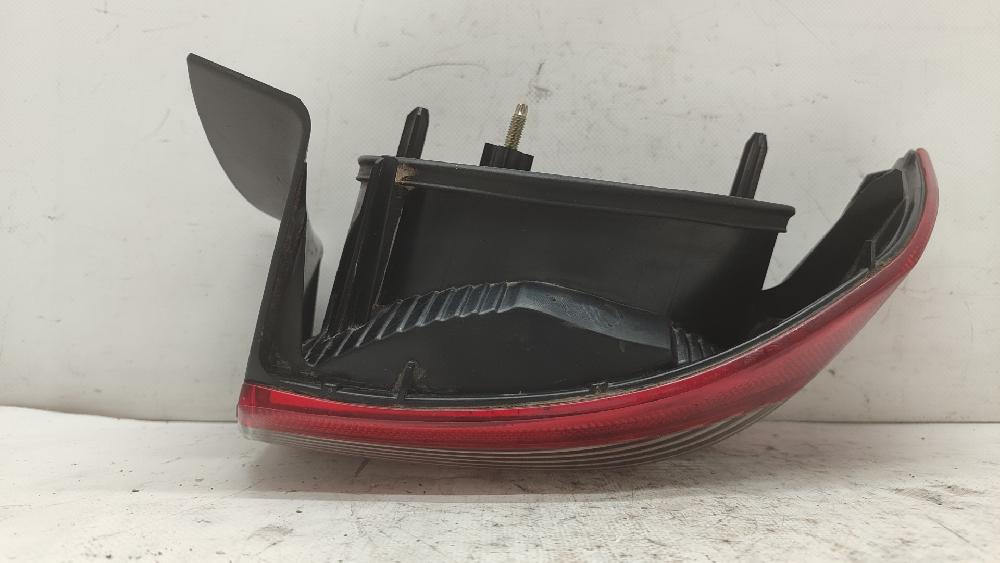 Faro posteriore destro G9T 8200002474 de Renault Laguna ii (bg0) 2001-2007 150 CV con 179643 km - pieza usada