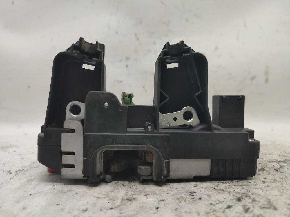 Cerradura puerta trasera derecha Y20DTH 24414135 de Opel Astra g hatchback (t98) 1998-2009 101 CV con 164759 km - pieza usada